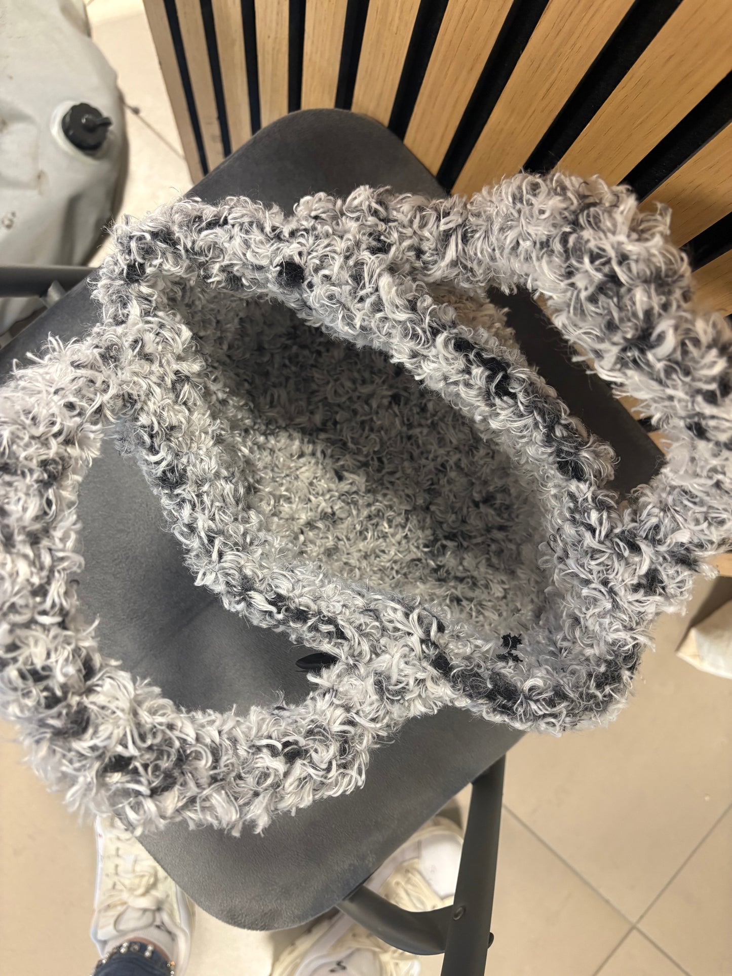 Studio von Hafenbrädl - No. 04 Ren