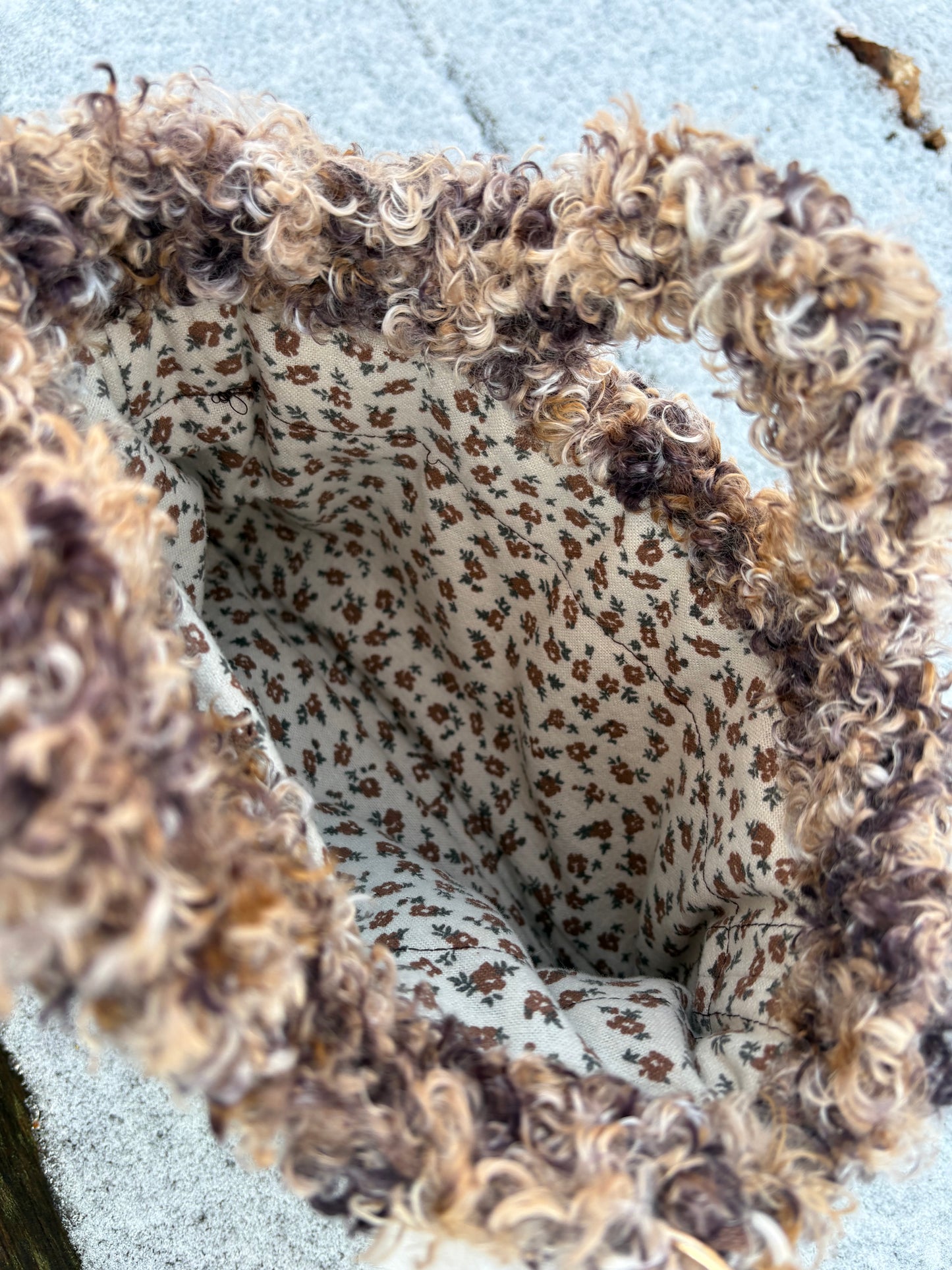 🤎 Brun krøllete veske – "Choco Curls"