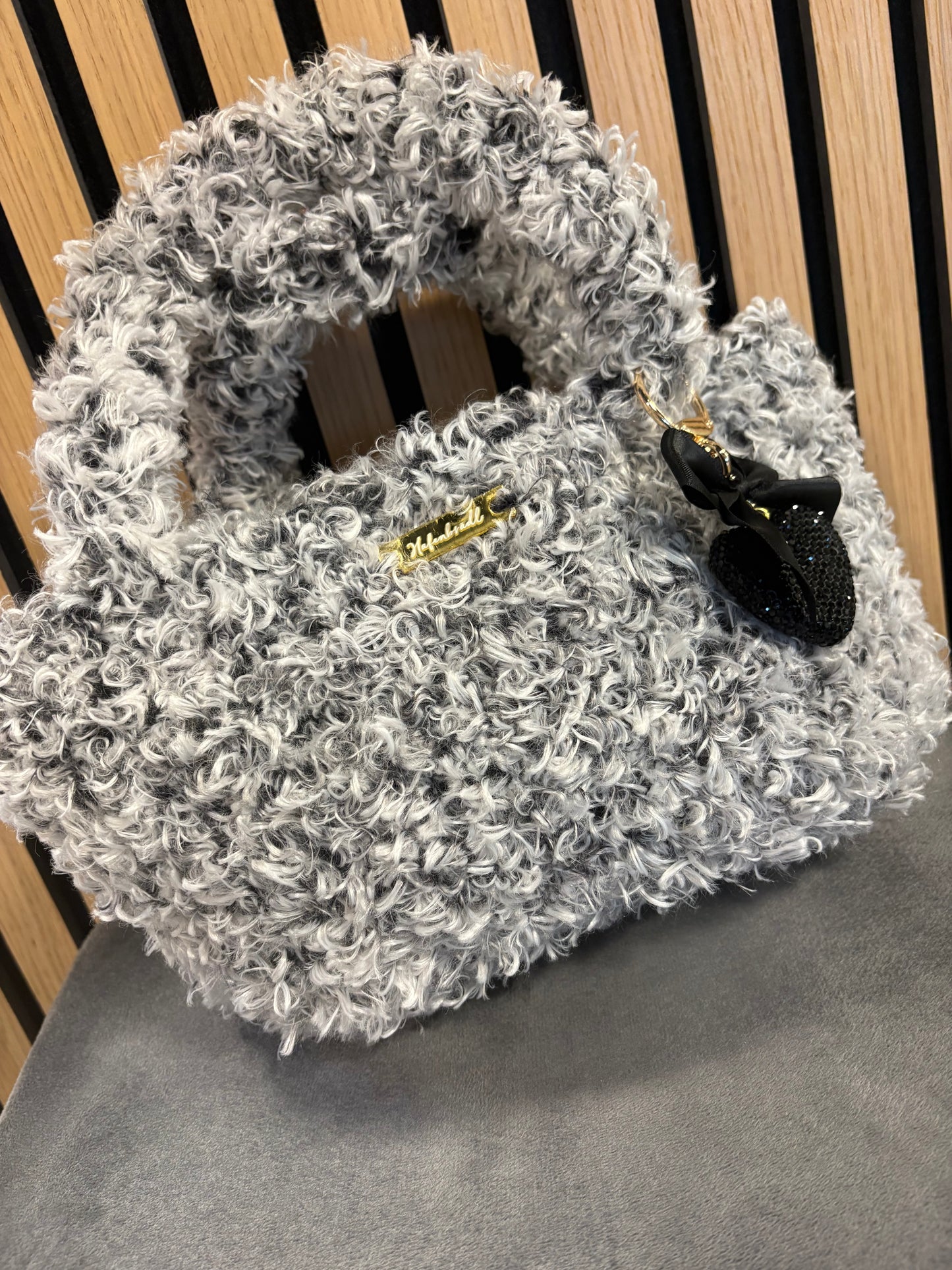 Studio von Hafenbrädl - No. 04 Ren