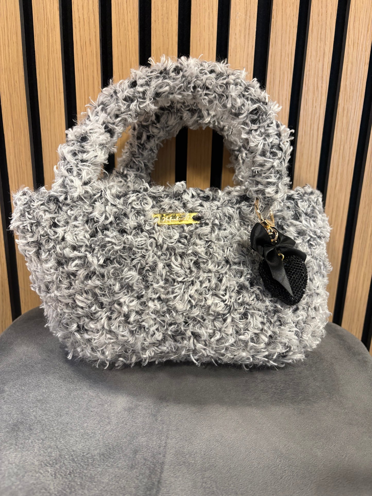 Studio von Hafenbrädl - No. 04 Ren