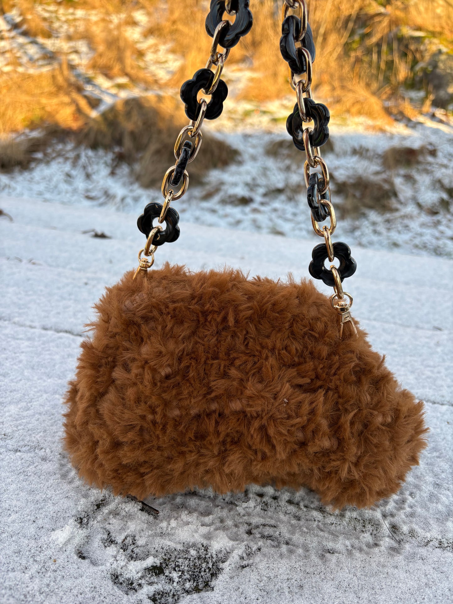 Fluffy Bloom Clutch