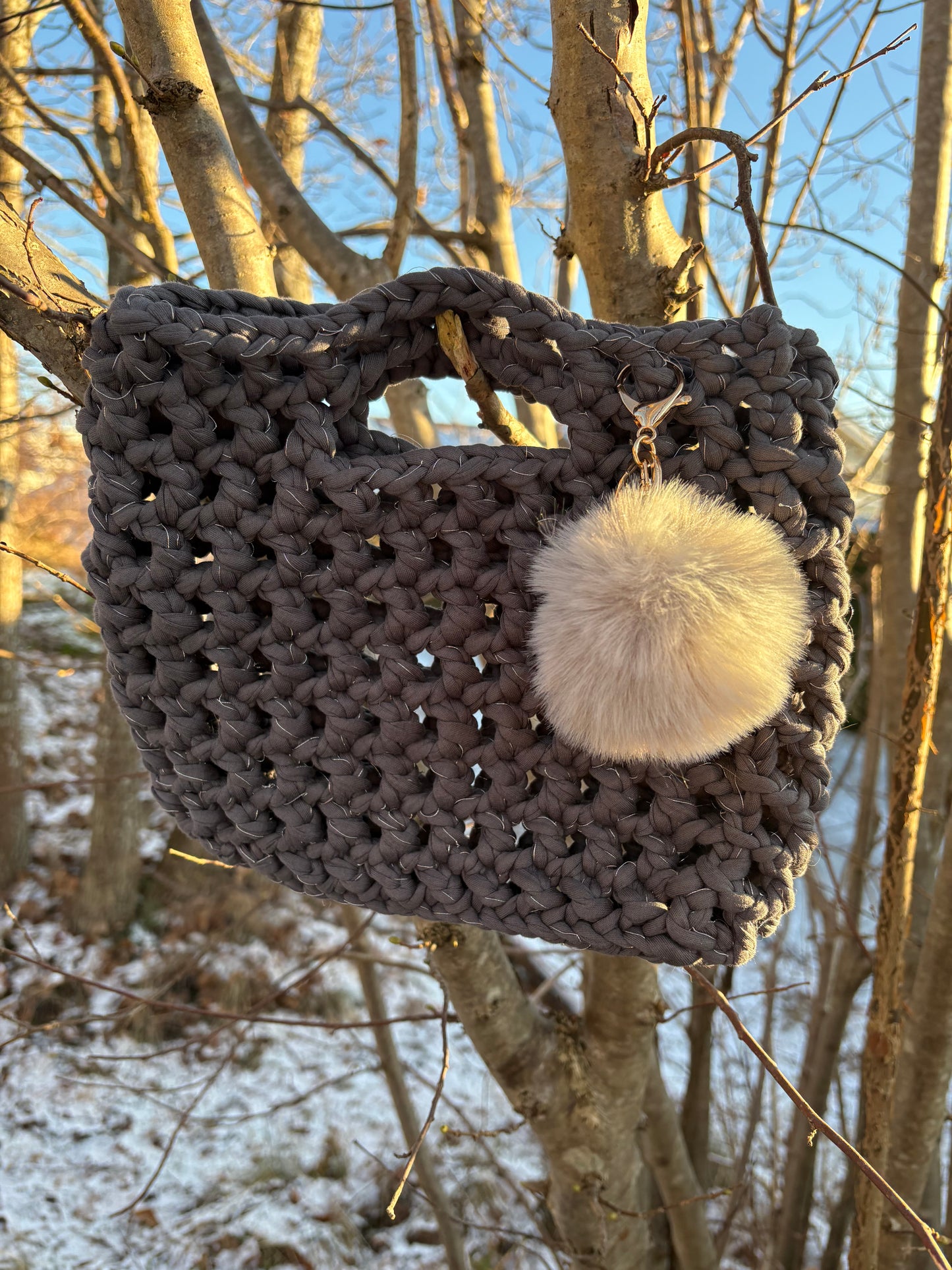 Skifer - Heklet veske i mørk grå