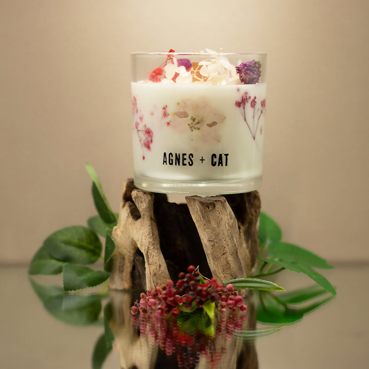 Agnes + Cat botanisk soyalys – Roses of Sawrey – miljøbilde